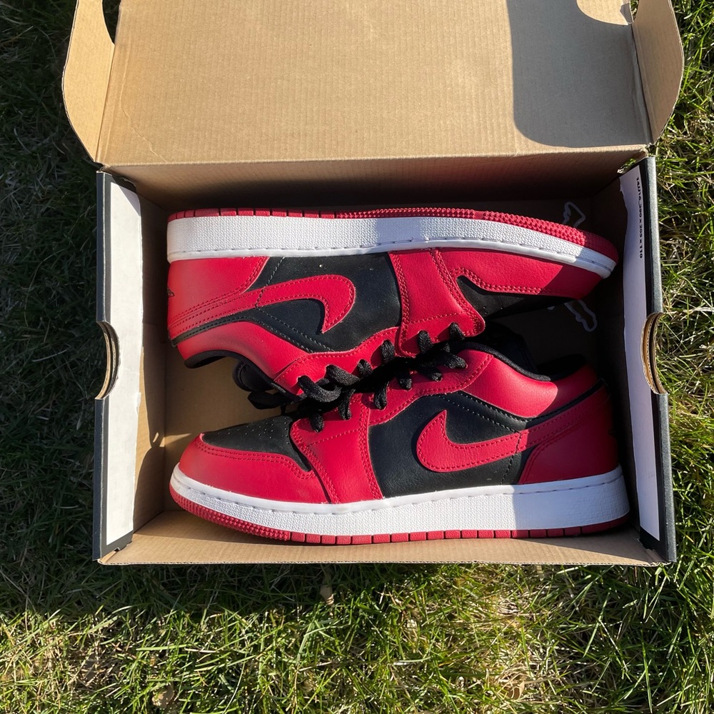 Jordan Low 7Y/8.5 Women’s